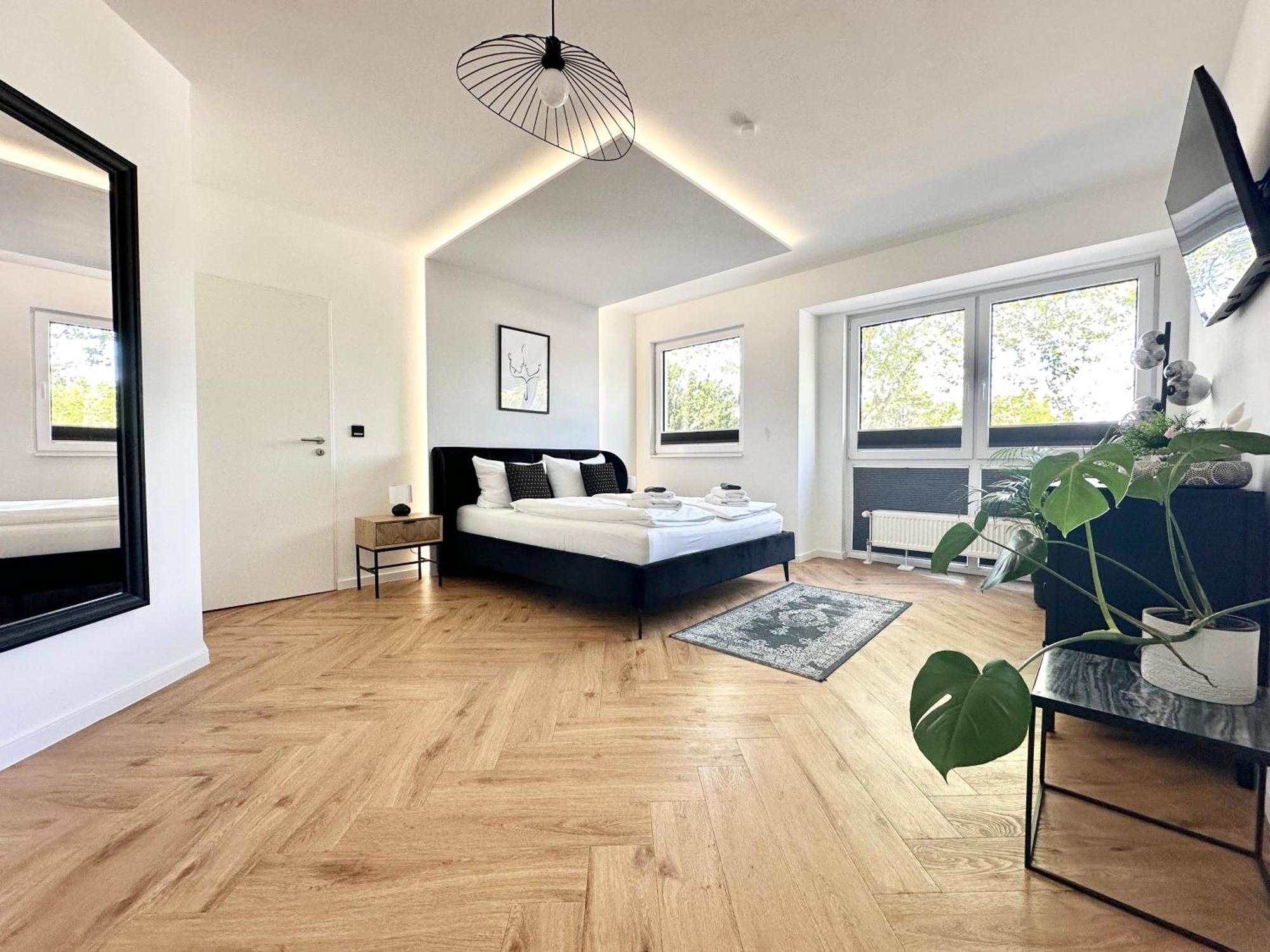 Apartamento Modern - Fuer Freunde & Familien, Stadtnah, Parkplatz, E-ladestation, Gitterbox Fuer Fahrraeder, Fitnessstudio, Digitale Gaestemappe Mit Restaurant- Und Unternehmenstipps Coblenza