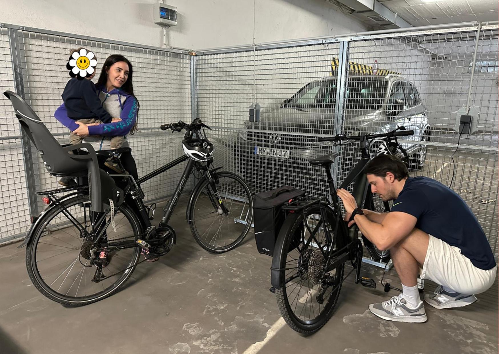 Modern - Fuer Freunde & Familien, Stadtnah, Parkplatz, E-ladestation, Gitterbox Fuer Fahrraeder, Fitnessstudio, Digitale Gaestemappe Mit Restaurant- Und Unternehmenstipps Koblenz (Rhineland-Palatinate)